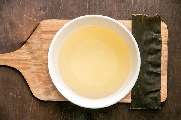 5 cách nấu nước dashi cho trẻ ăn dặm kiểu Nhật