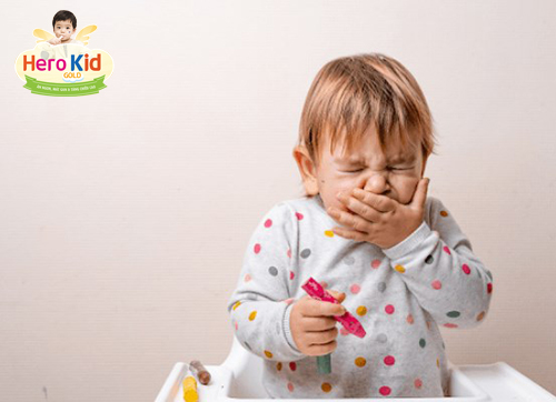 Trẻ bị ốm vặt nhiều có phải do đề kháng kém không?